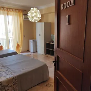 Bed and breakfast Casa Vittoria, Santo Stefano di Camastra